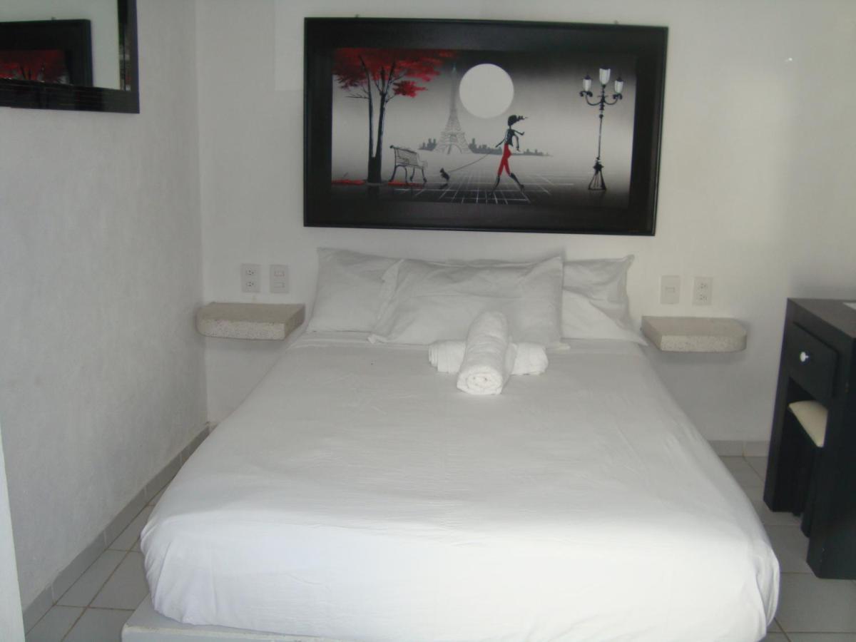 Hotel & Suites Vayor San Patricio Melaque Oda fotoğraf